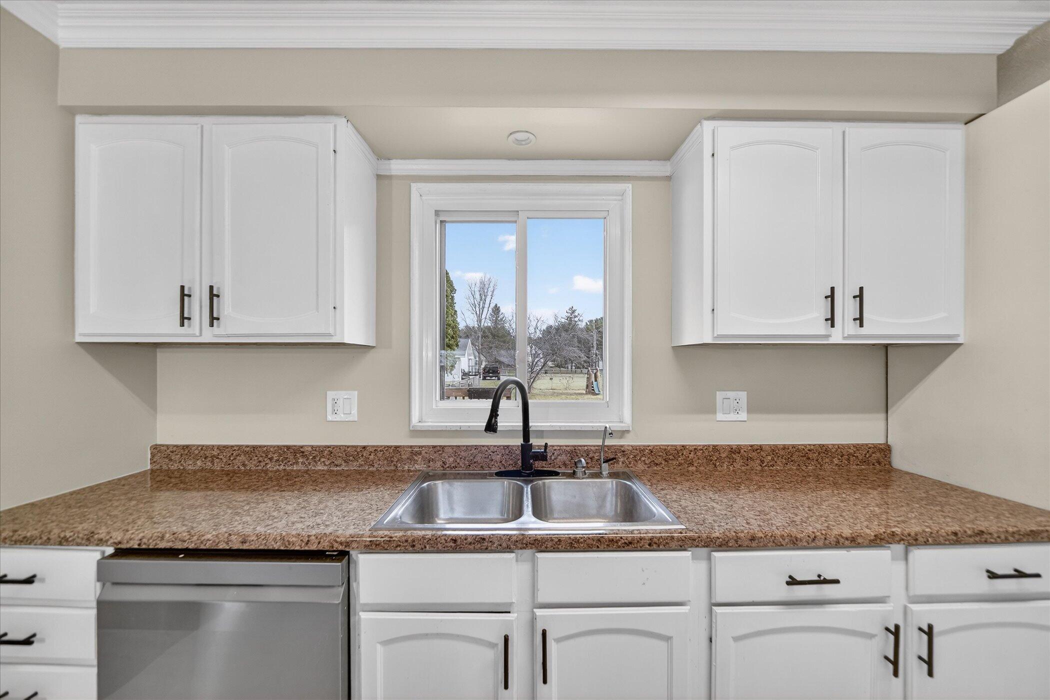 4546 East Berry Road Pleasant Lake, MI 49272 - Photo 16 of 40 16-4546-E-Berry-Rd-WindowStill