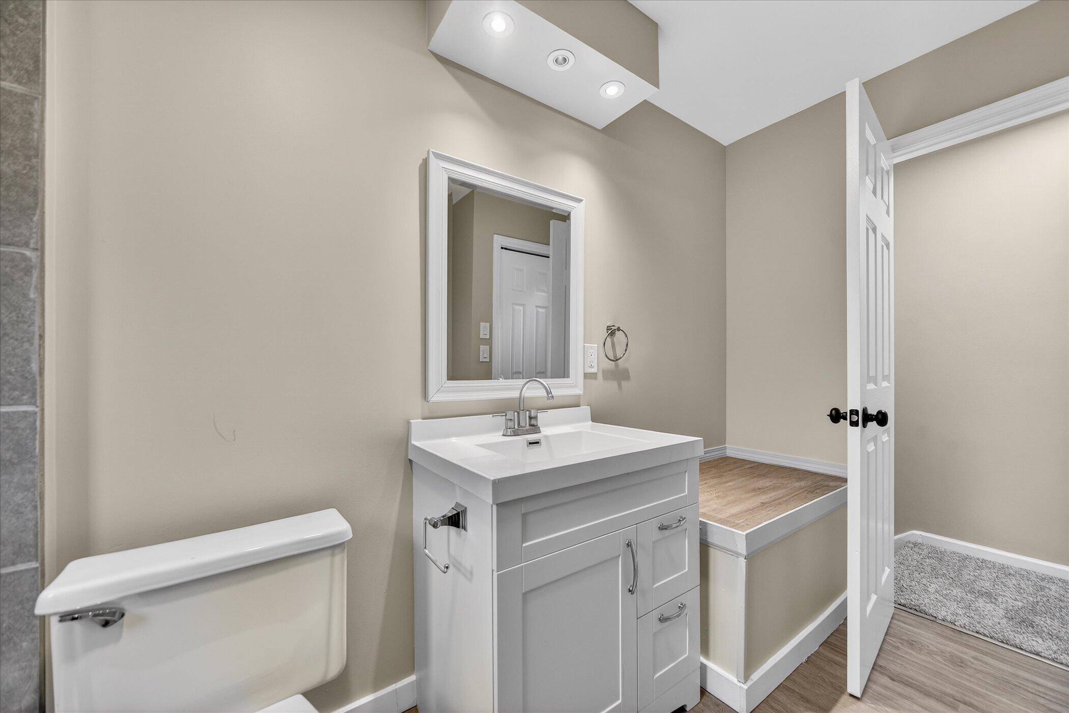 4546 East Berry Road Pleasant Lake, MI 49272 - Photo 18 of 40 18-4546-E-Berry-Rd-WindowStill