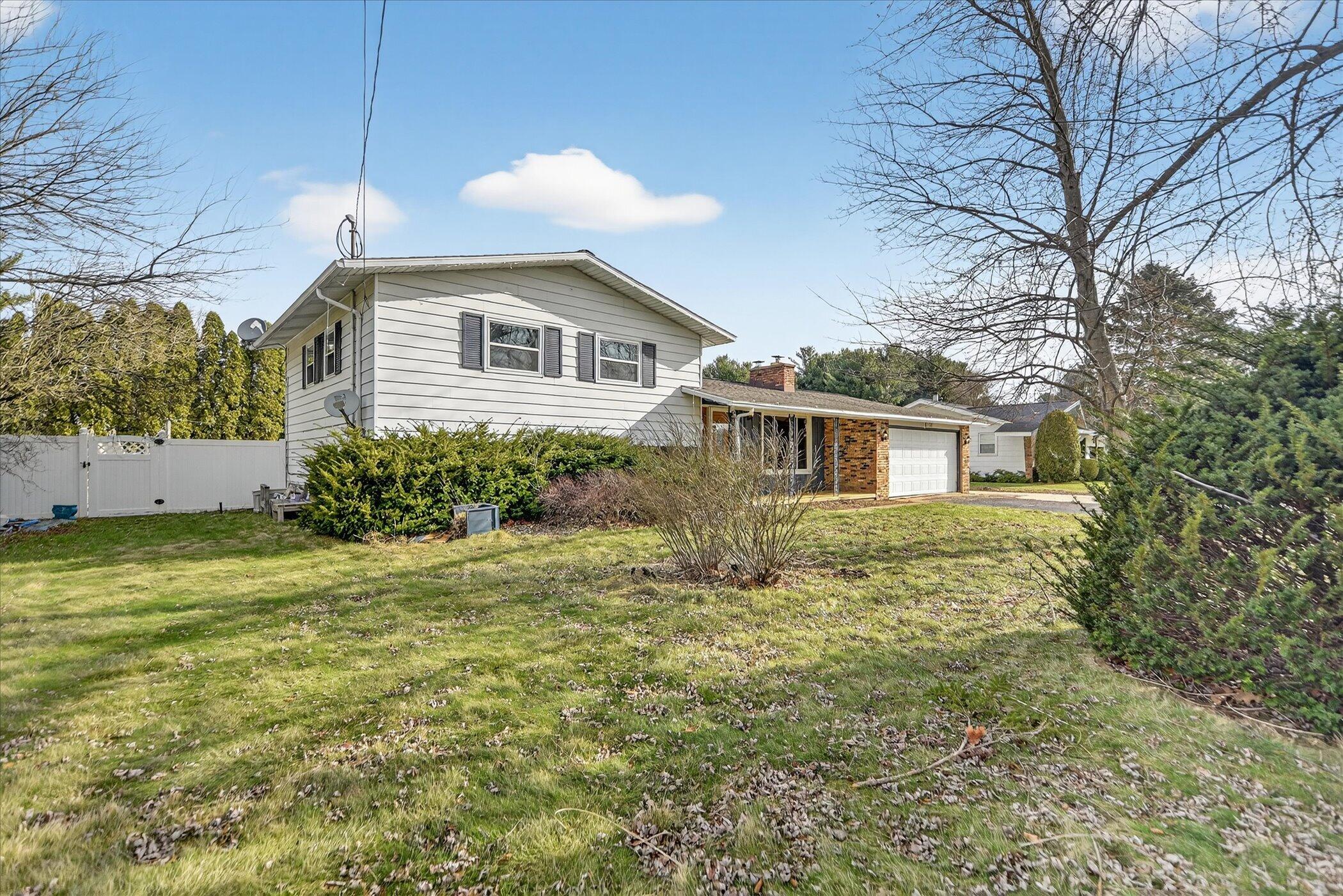 4546 East Berry Road Pleasant Lake, MI 49272 - Photo 2 of 40 02-4546-E-Berry-Rd-WindowStill