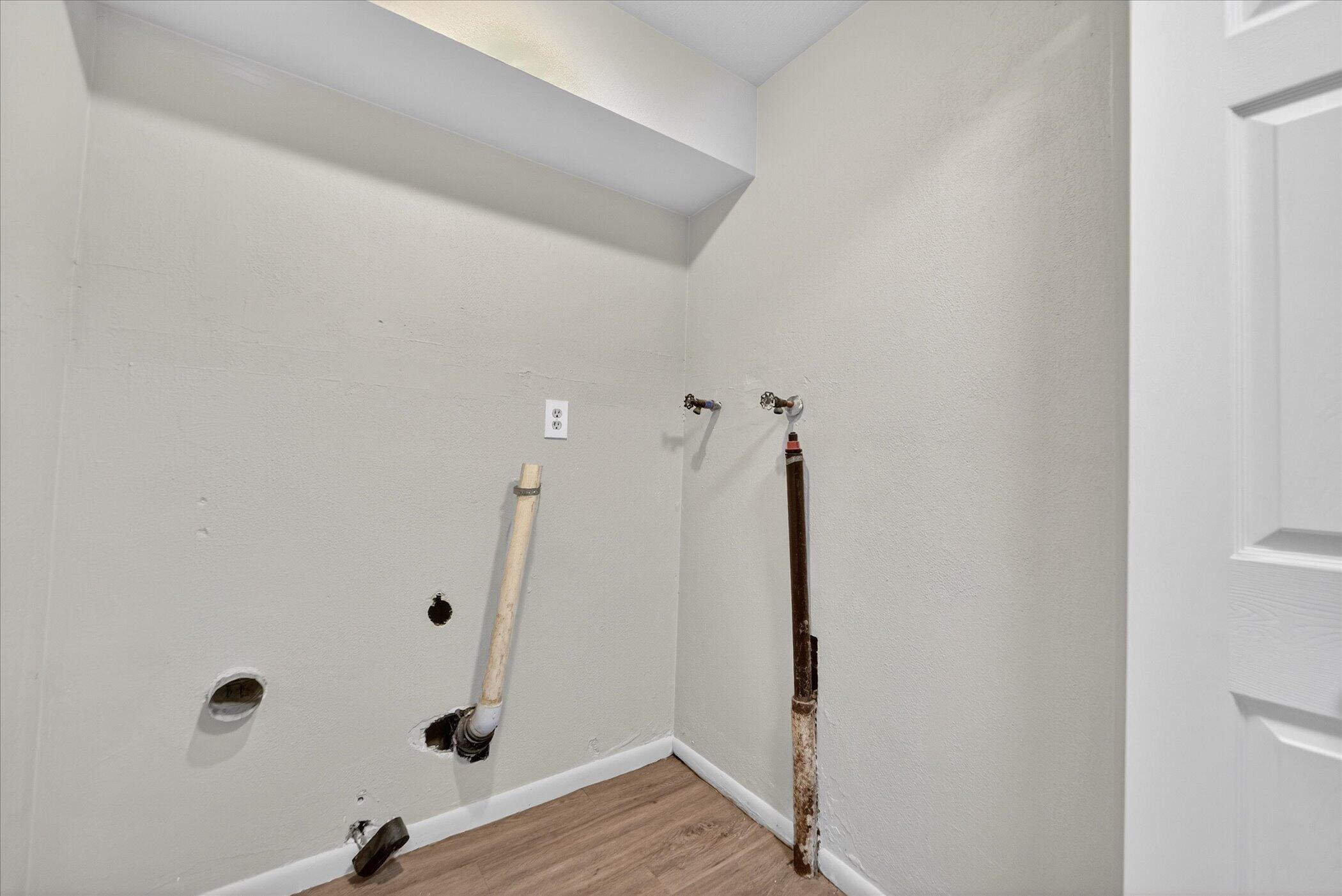 4546 East Berry Road Pleasant Lake, MI 49272 - Photo 31 of 40 31-4546-E-Berry-Rd-WindowStill