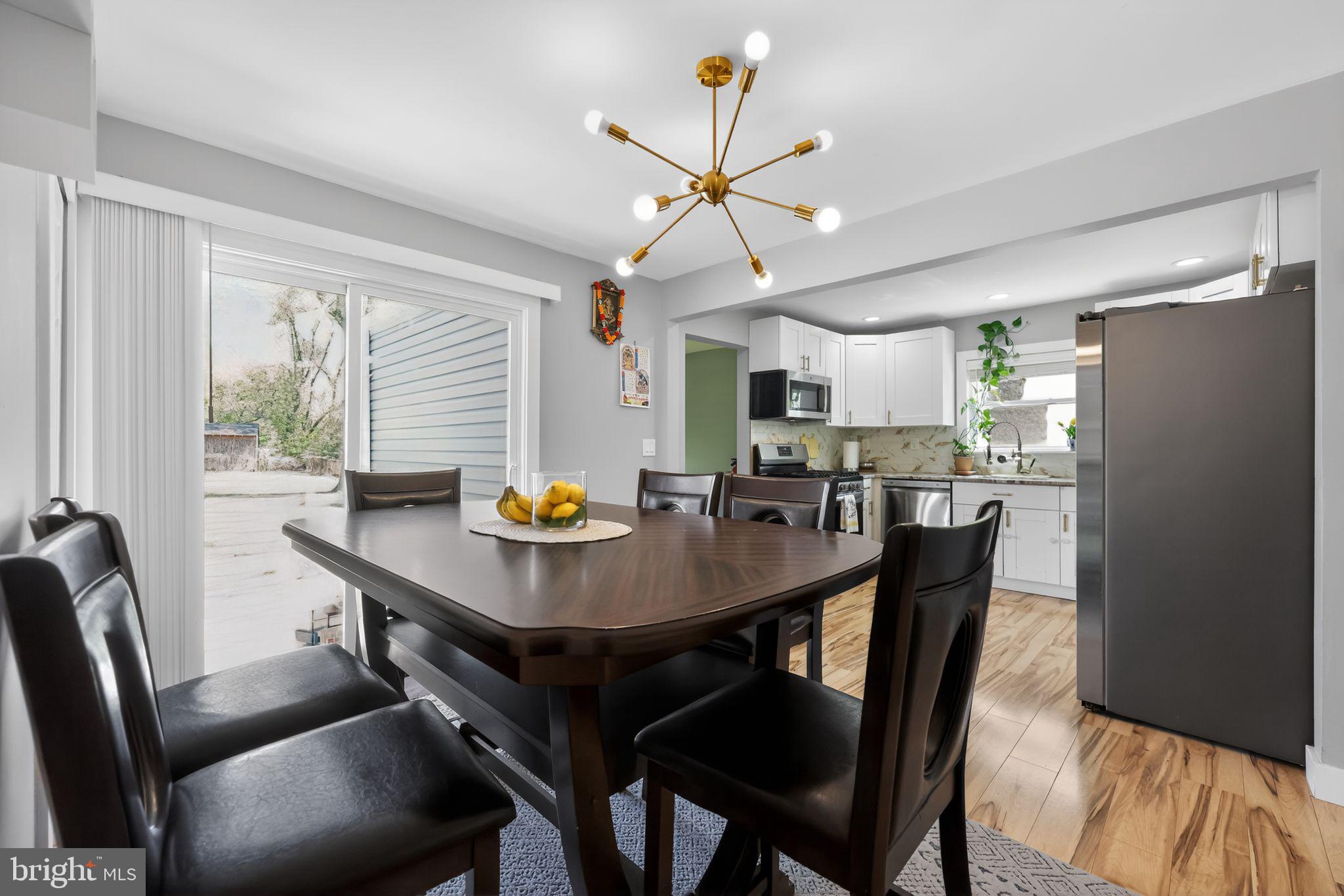 24 Alden Avenue Delran, NJ 08075 - Photo 11 of 32 dining room