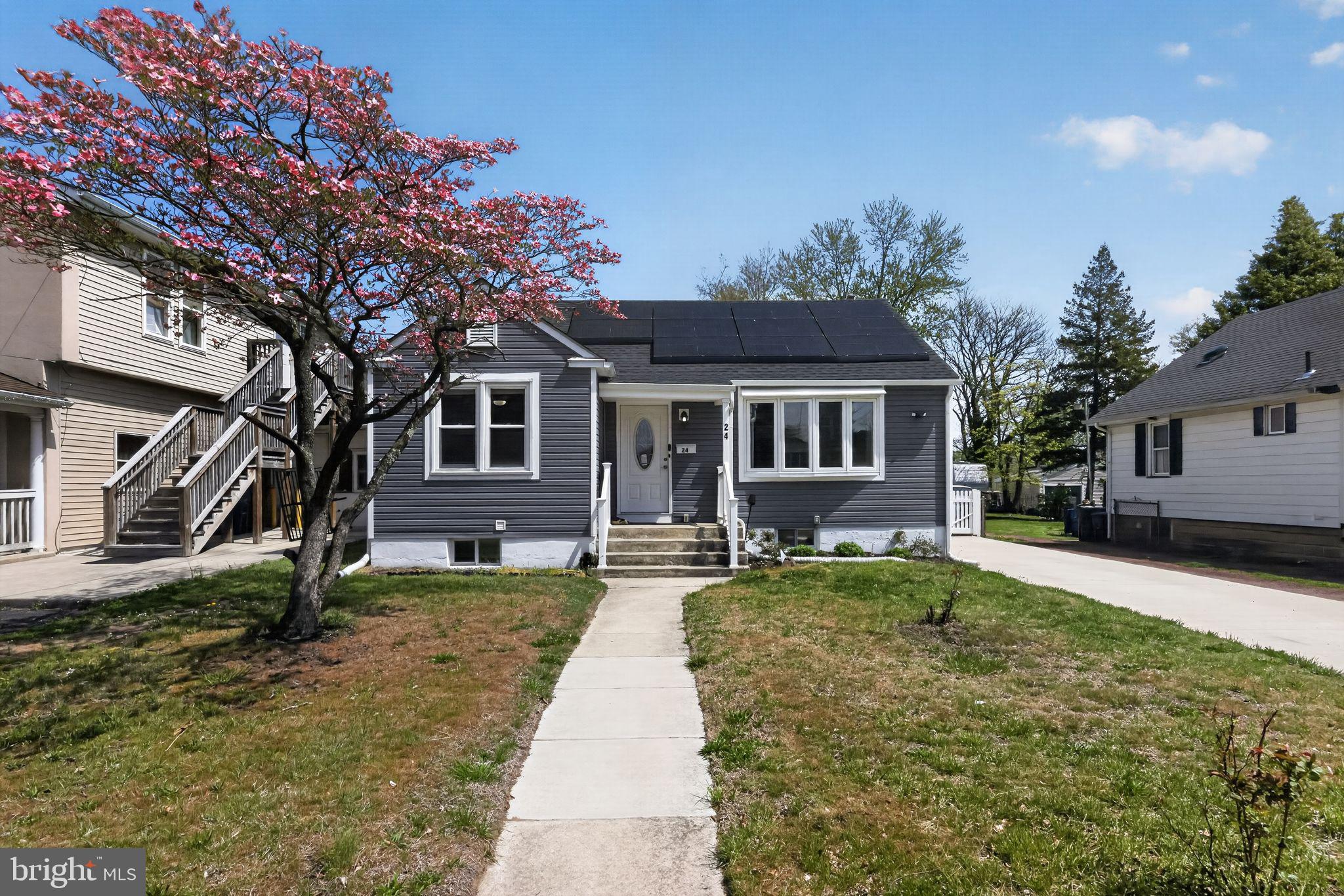 24 Alden Avenue Delran, NJ 08075 - Photo 2 of 32