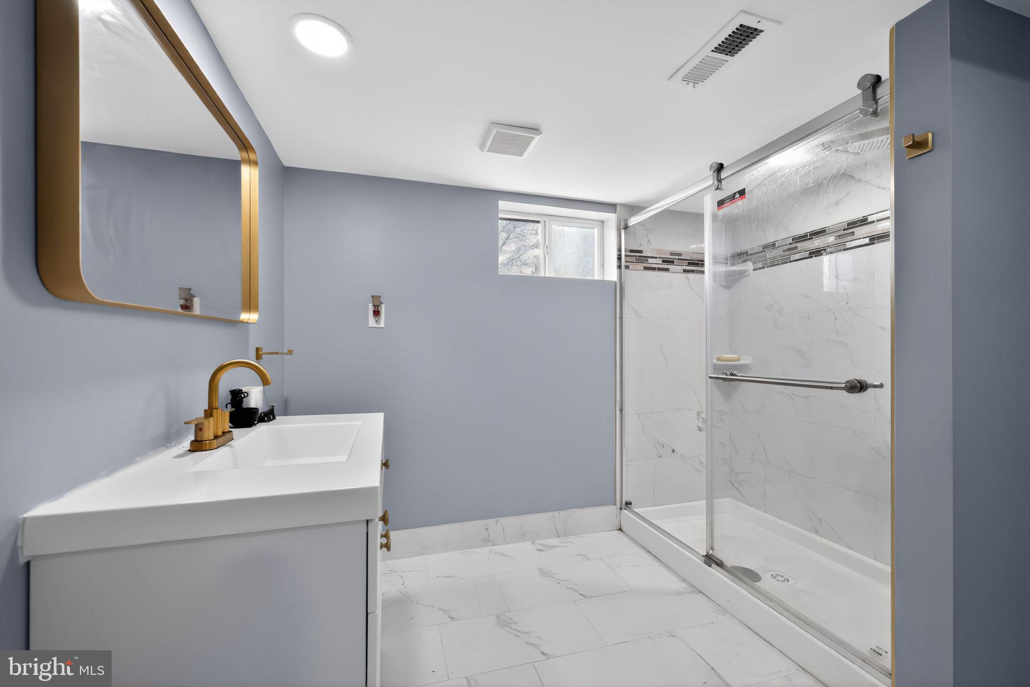 24 Alden Avenue Delran, NJ 08075 - Photo 24 of 32 en suite master bath - lower level