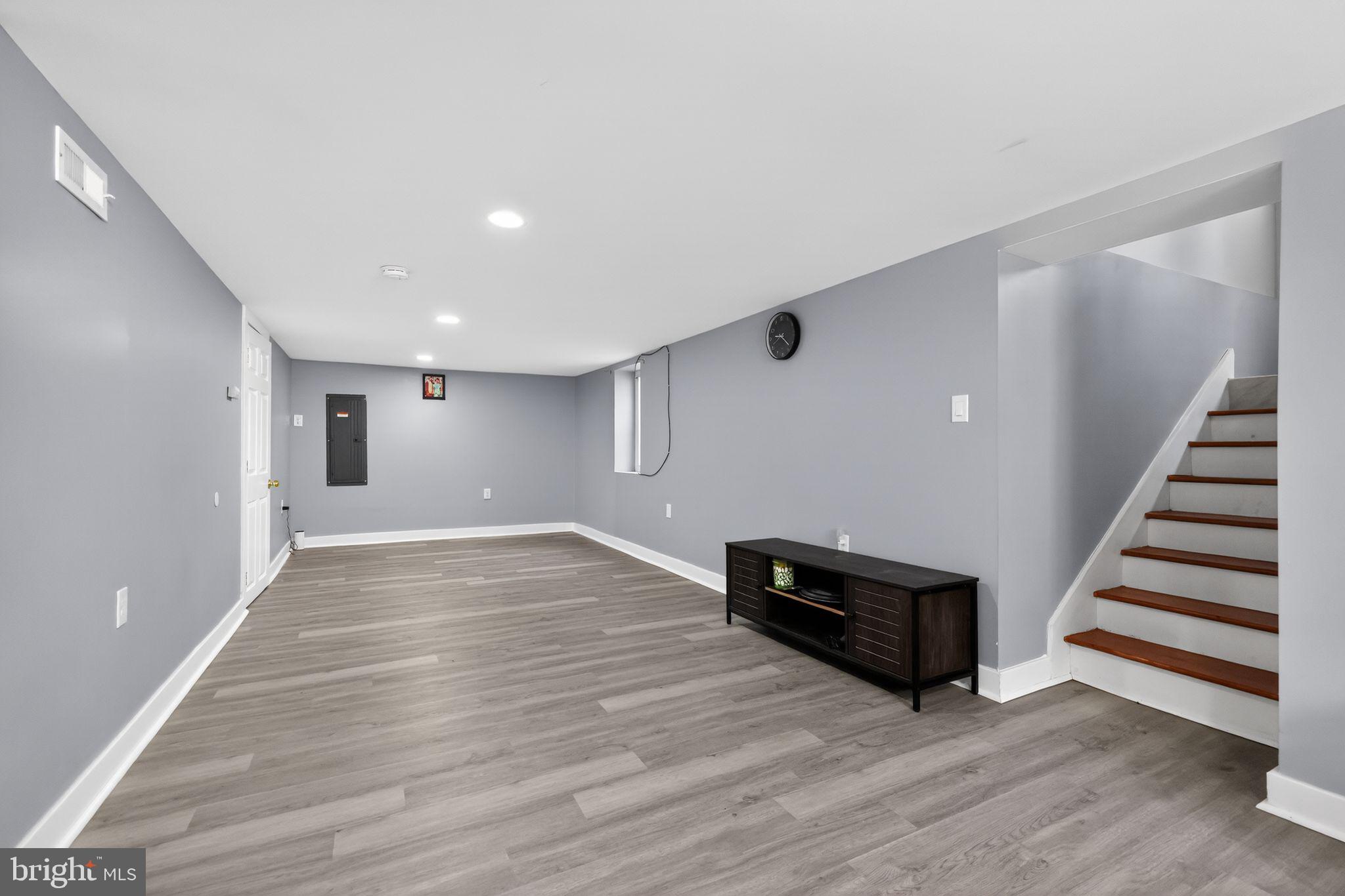 24 Alden Avenue Delran, NJ 08075 - Photo 26 of 32 family room - lower level