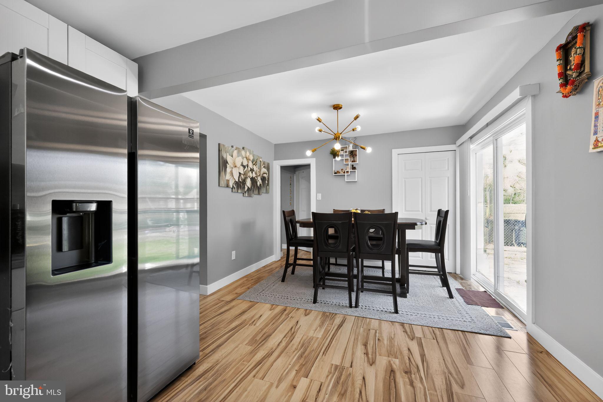 24 Alden Avenue Delran, NJ 08075 - Photo 9 of 32 dining room