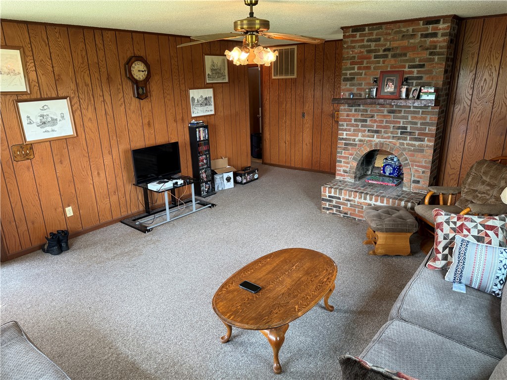 19292 Spg Hl Road Sumner, IL 62466 - Photo 8 of 22