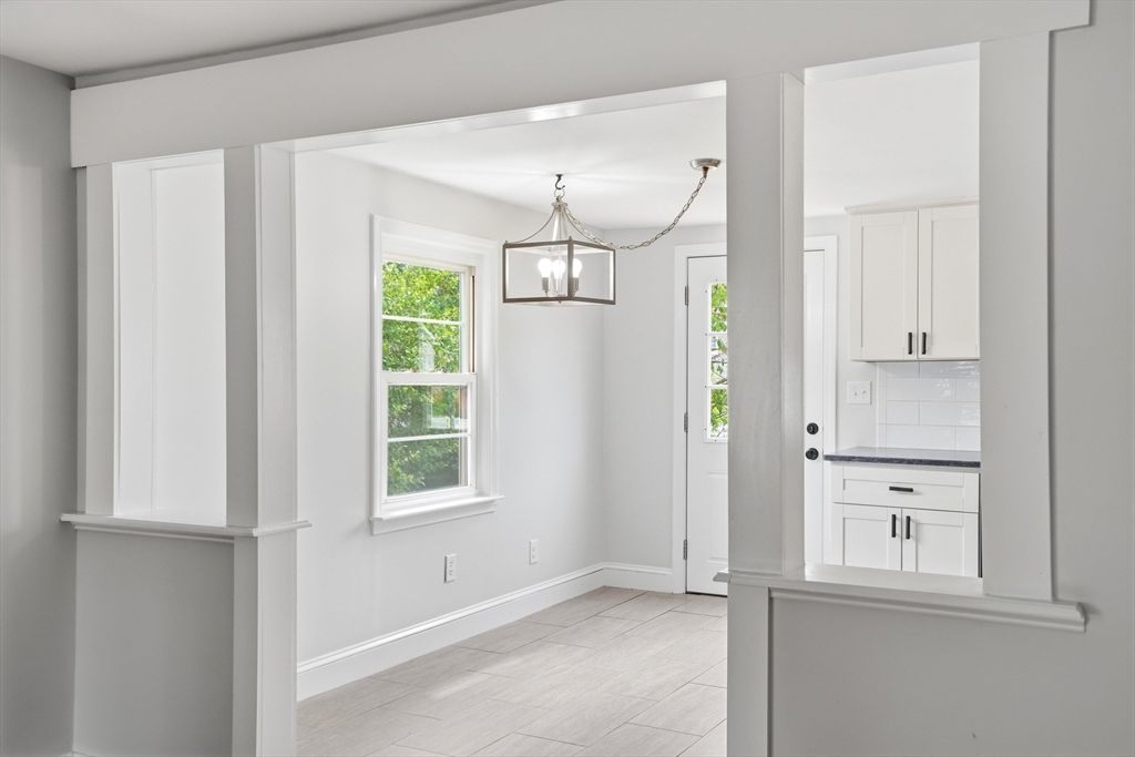 25 Julia Road Weymouth, MA 02191 - Photo 10 of 34