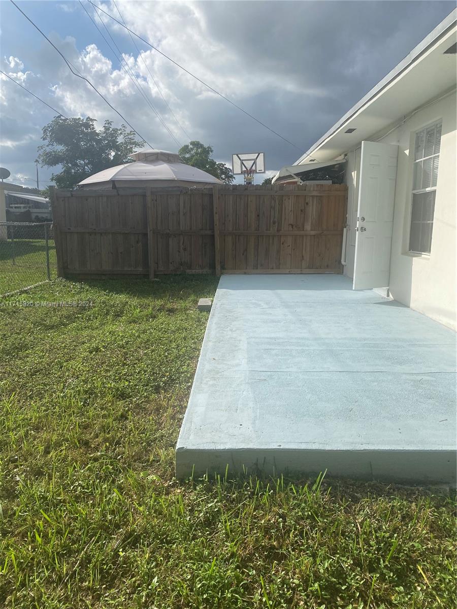 11350 Southwest 3rd Street, Unit A Sweetwater, FL 33174 - Photo 15 of 18