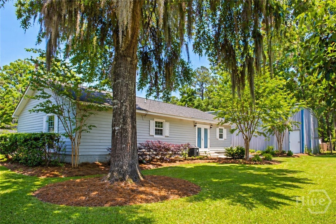 1043 Ina Street Northeast Townsend, GA 31331 - Photo 3 of 18