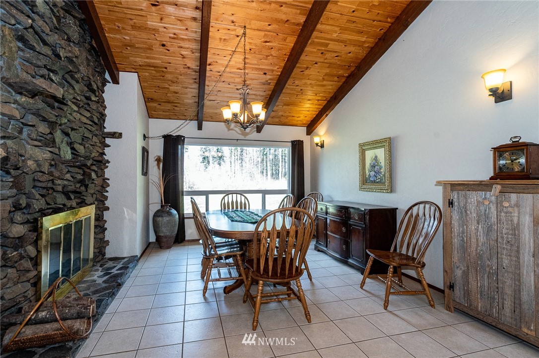 1223 Middle Fork Road Onalaska, WA 98570 - Photo 11 of 32 Gallery Image 11