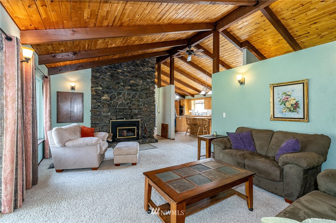 1223 Middle Fork Road Onalaska, WA 98570 - Photo 5 of 32 Gallery Image 5