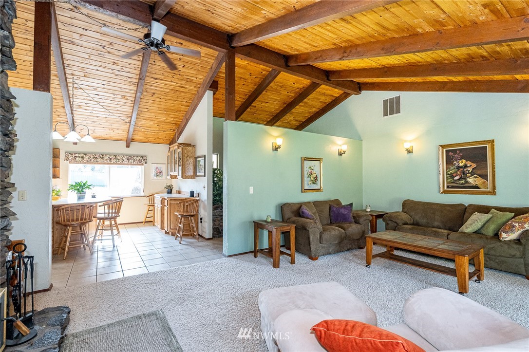 1223 Middle Fork Road Onalaska, WA 98570 - Photo 6 of 32 Gallery Image 6