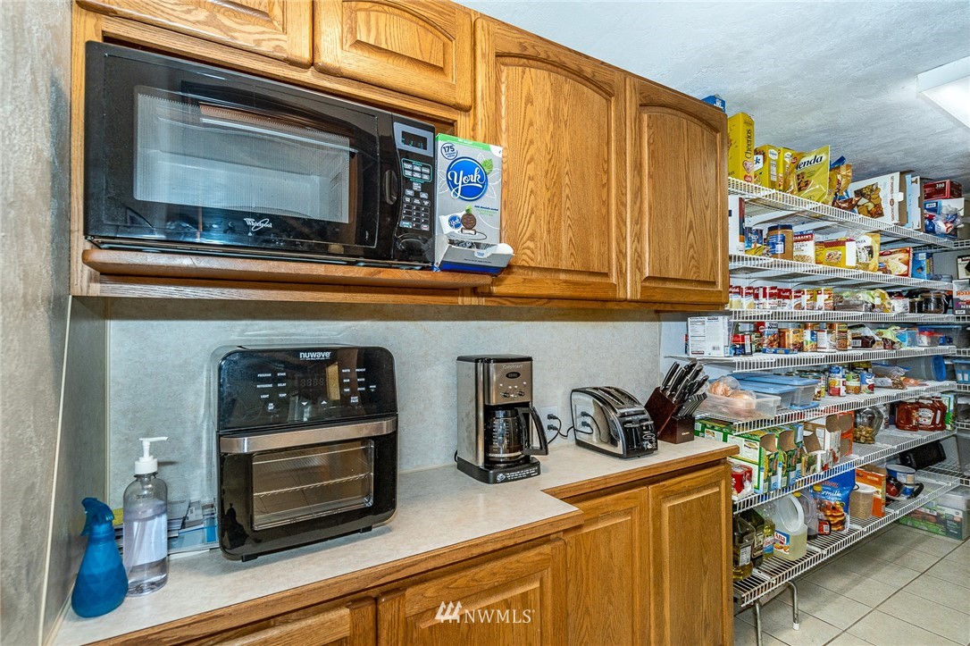 1223 Middle Fork Road Onalaska, WA 98570 - Photo 10 of 32 Gallery Image 10
