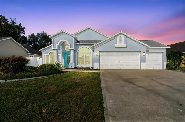 $429,000 | 1712 Powder Ridge Drive, Valrico, FL 33594