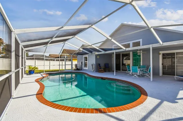 $429,000 | 1712 Powder Ridge Drive, Valrico, FL 33594