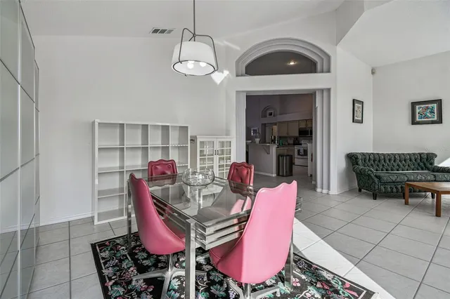 $429,000 | 1712 Powder Ridge Drive, Valrico, FL 33594