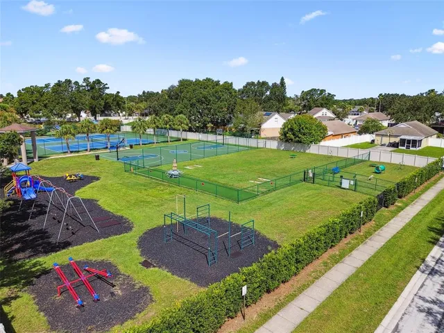 $429,000 | 1712 Powder Ridge Drive, Valrico, FL 33594