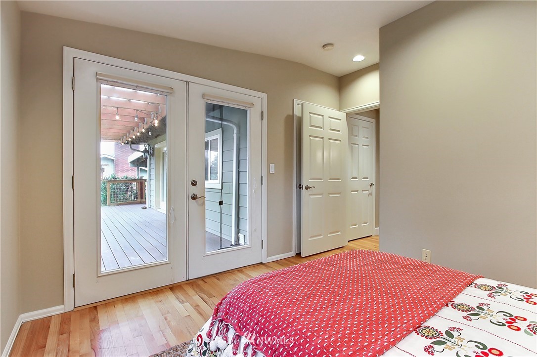 427 Southwest 127th Street Seattle, WA 98146 - Photo 11 of 19 Gallery Image 11