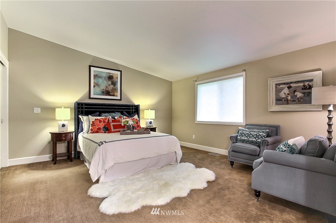 427 Southwest 127th Street Seattle, WA 98146 - Photo 14 of 19 Gallery Image 14
