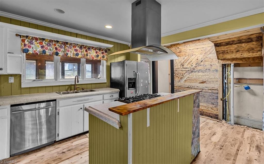 907 Irvin Farm Road Reidsville, NC 27320 - Photo 8 of 48 Virtually staged