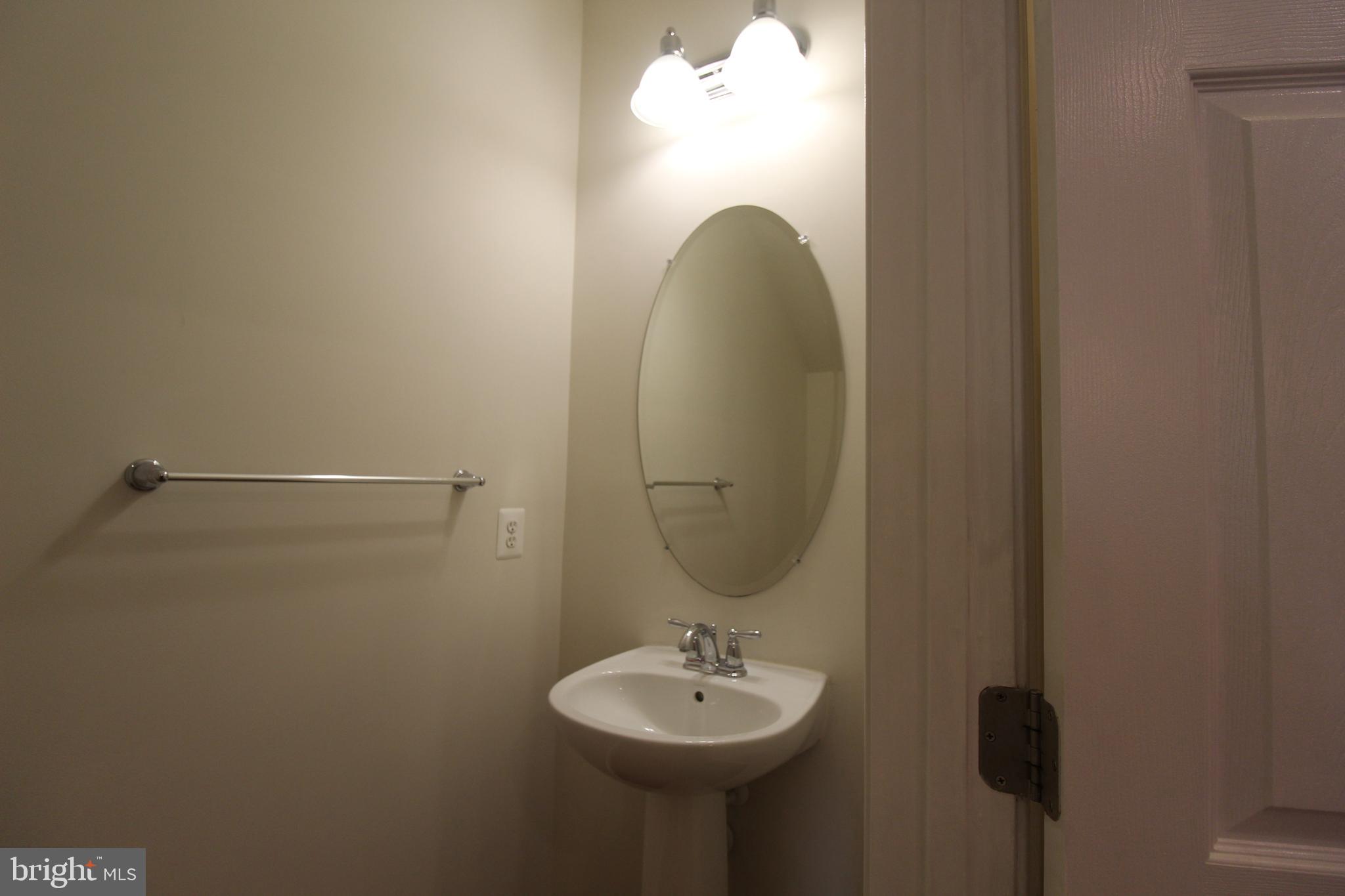 43855 Centergate Drive Ashburn, VA 20148 - Photo 19 of 57