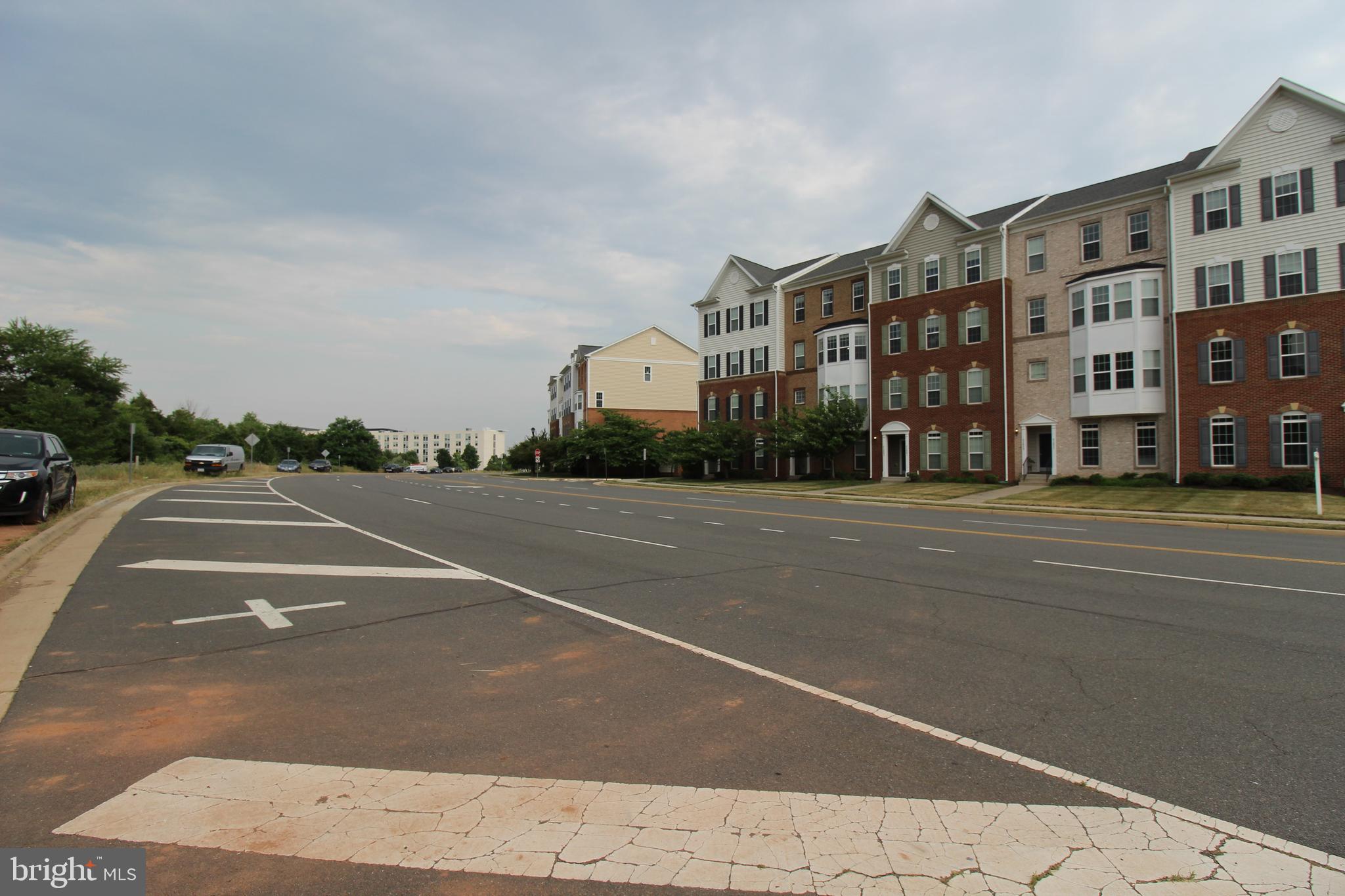 43855 Centergate Drive Ashburn, VA 20148 - Photo 4 of 57