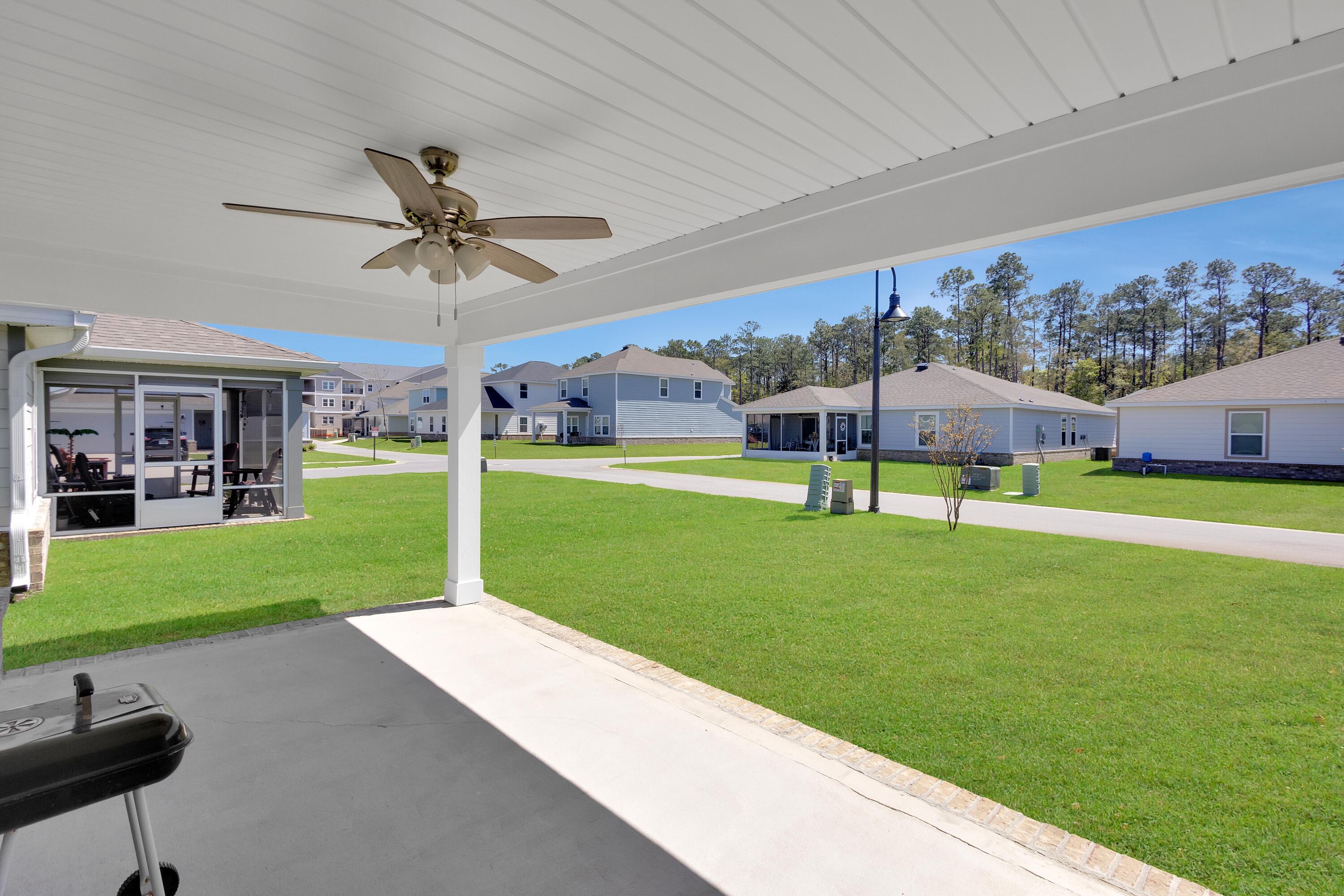 116 Cool Breeze Loop Freeport, FL 32439 - Photo 12 of 37 Gallery Image 12