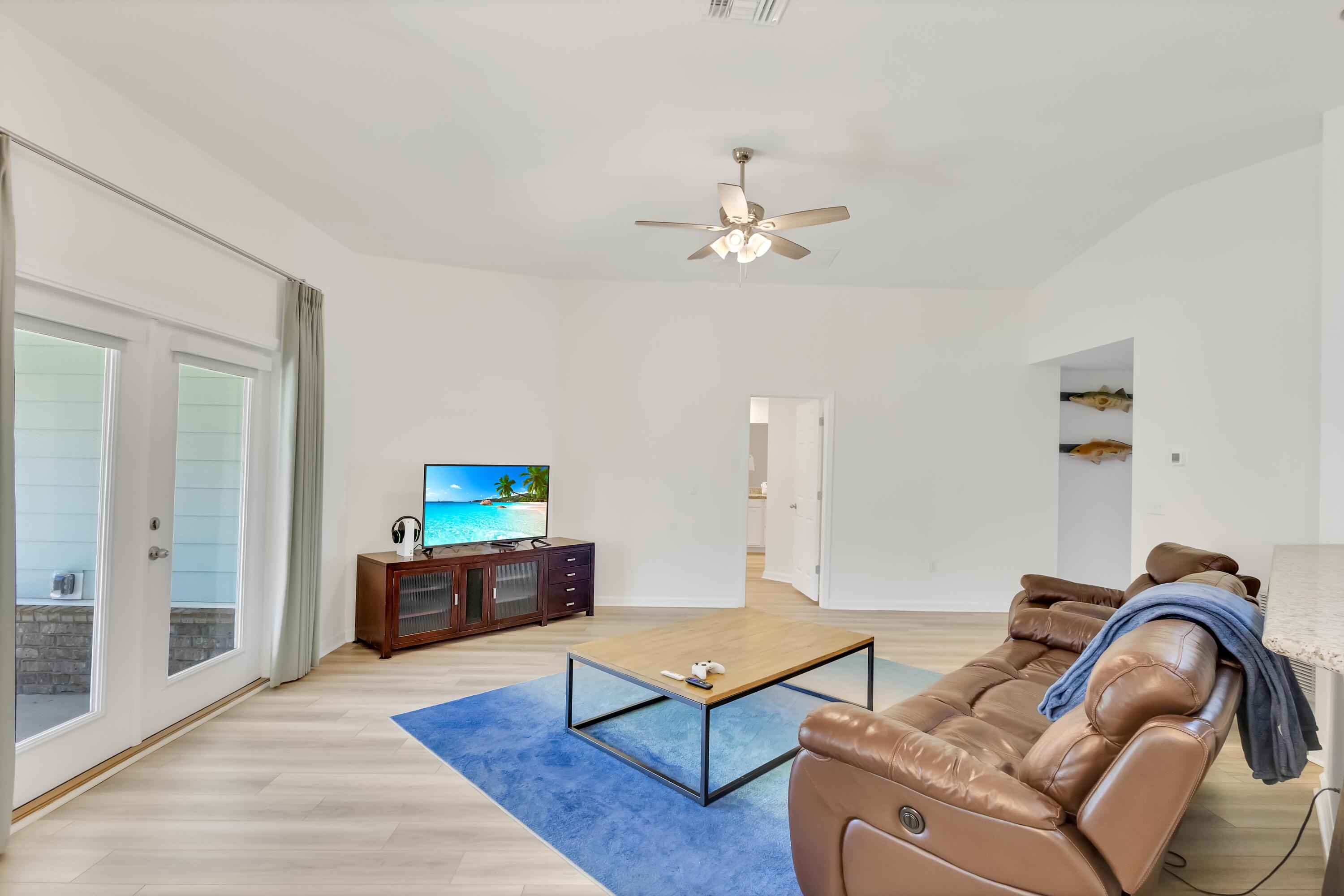116 Cool Breeze Loop Freeport, FL 32439 - Photo 3 of 37 Gallery Image 3