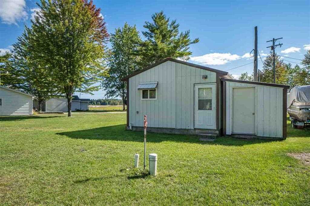 268 Lee Road Beaverton, MI 48612 - Photo 2 of 11 Gallery Image 2