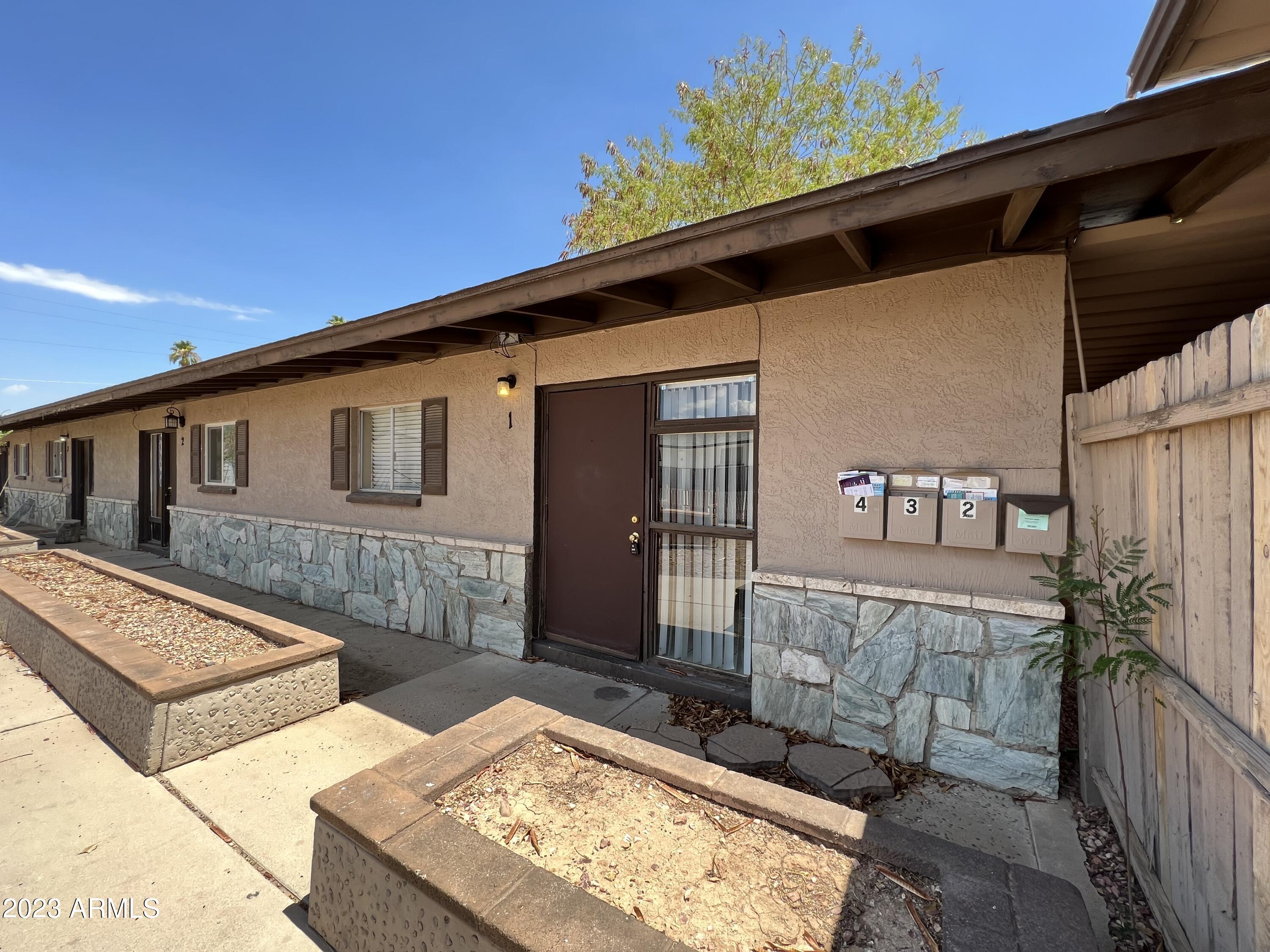 26 West 6th Place, Unit 3 Mesa, AZ 85201 - Photo 1 of 11
