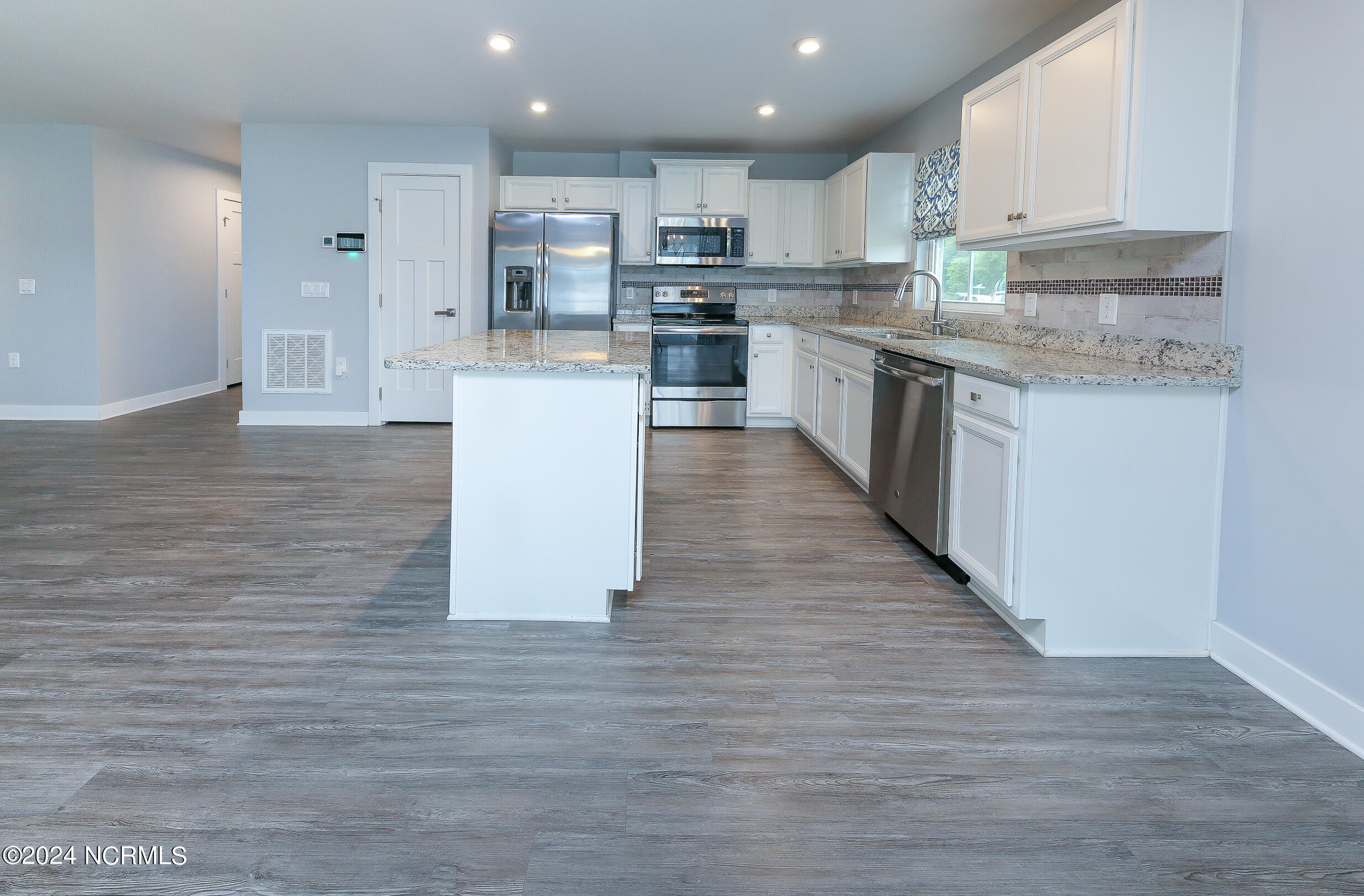 103 Hidden View Loop Moyock, NC 27958 - Photo 6 of 53 4G8A6450