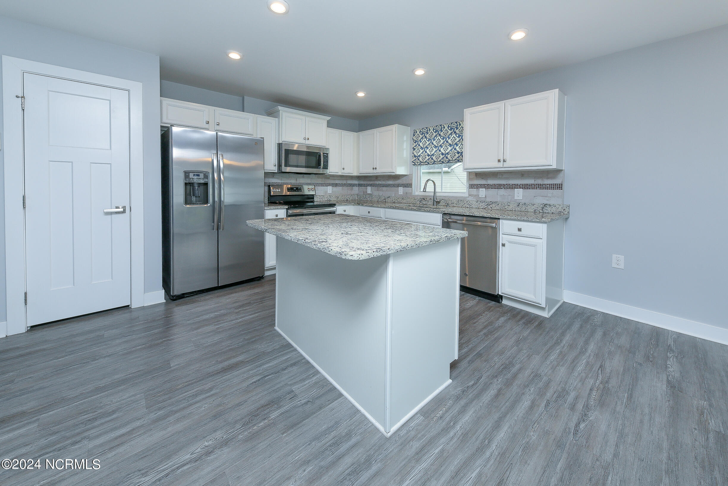 103 Hidden View Loop Moyock, NC 27958 - Photo 8 of 53 4G8A6448