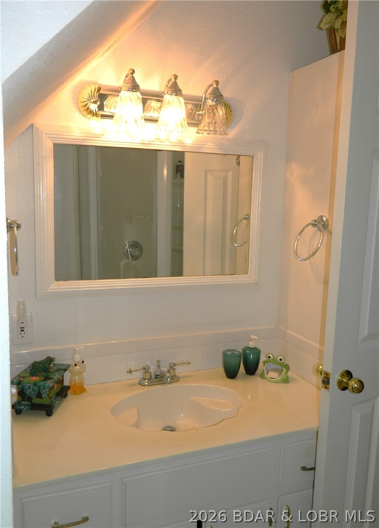 129 Summit View Circle Climax Springs, MO 65324 - Photo 14 of 26