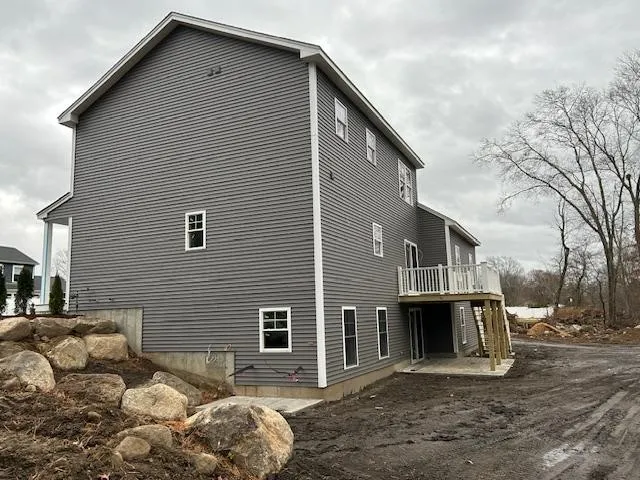 $844,900 | 20 Doreen Court, Cranston, RI 02921