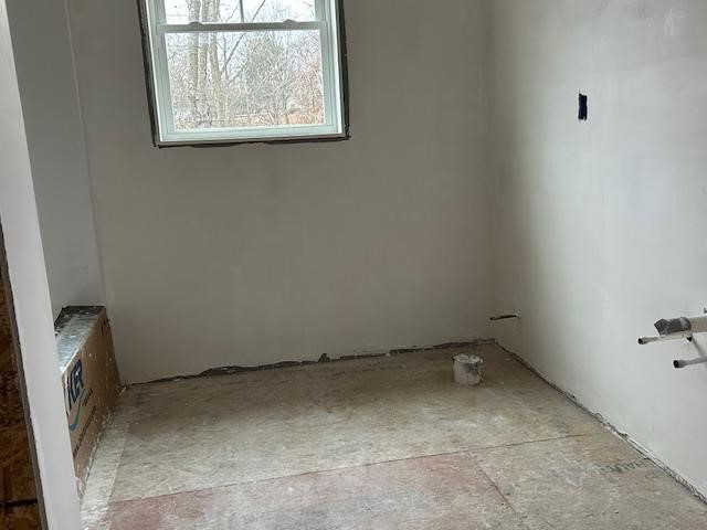 20 Doreen Court Cranston, RI 02921 - Photo 9 of 11 main bathroom