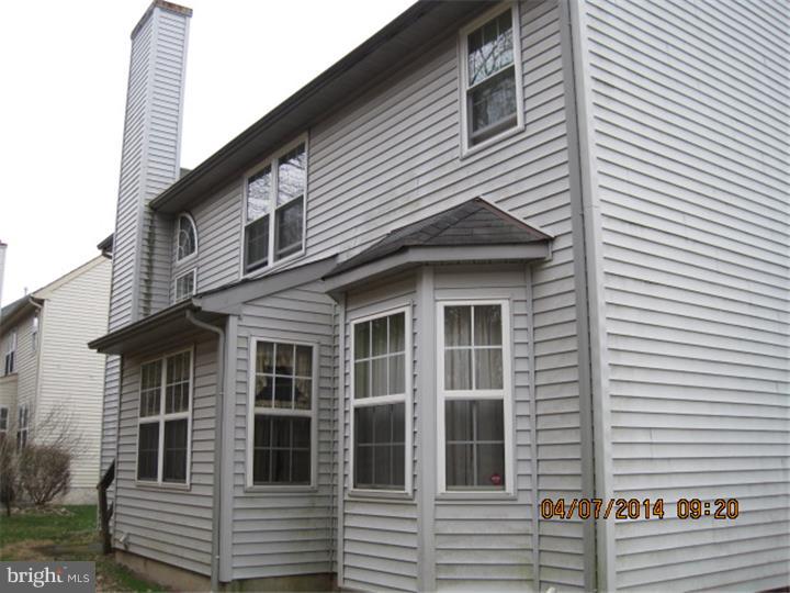 9015 Buttonwood Place Philadelphia, PA 19128 - Photo 2 of 2