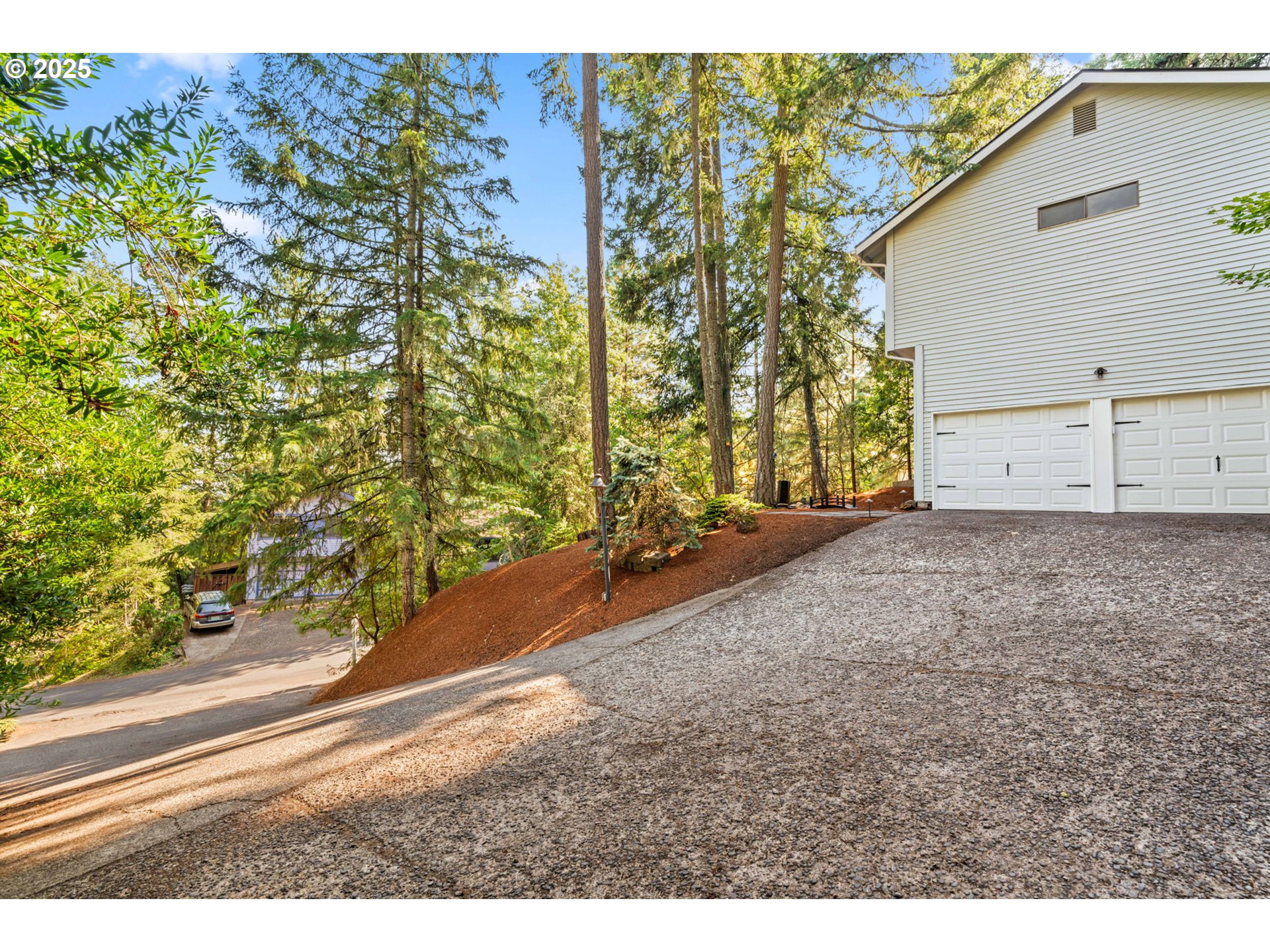 792 Brookside Drive Eugene, OR 97405 - Photo 7 of 46 a view of a backyard of the house