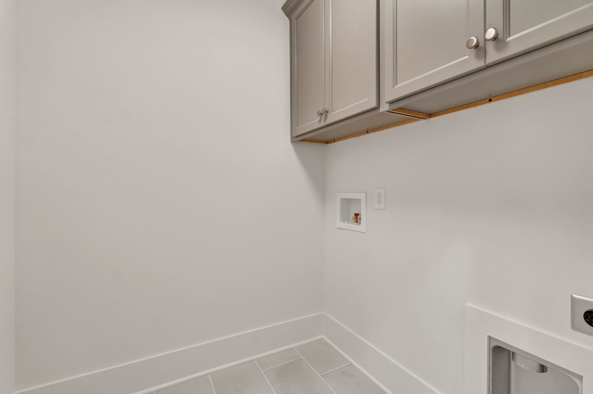 50 Pontoon Place Winchester, TN 37398 - Photo 25 of 57 a view of a closet