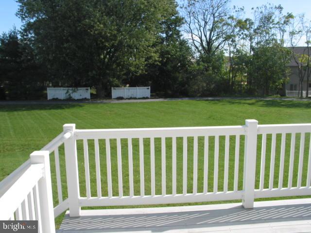 618 Chatham Way Lititz, PA 17543 - Photo 2 of 21