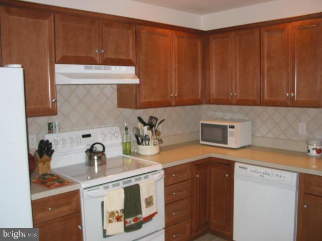 618 Chatham Way Lititz, PA 17543 - Photo 11 of 21