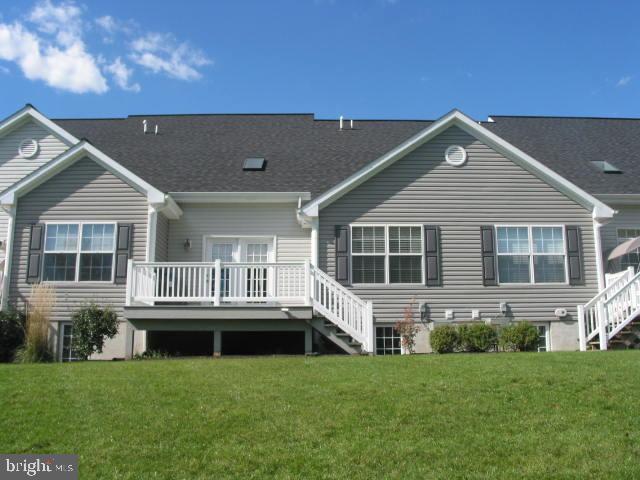 618 Chatham Way Lititz, PA 17543 - Photo 3 of 21