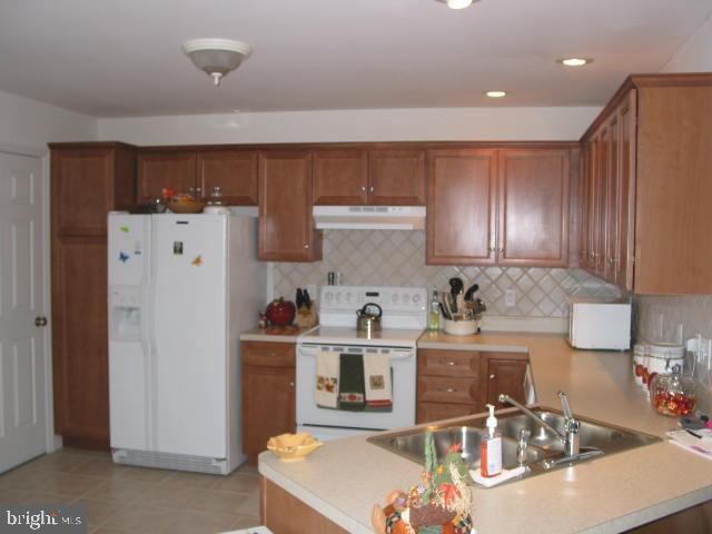 618 Chatham Way Lititz, PA 17543 - Photo 10 of 21