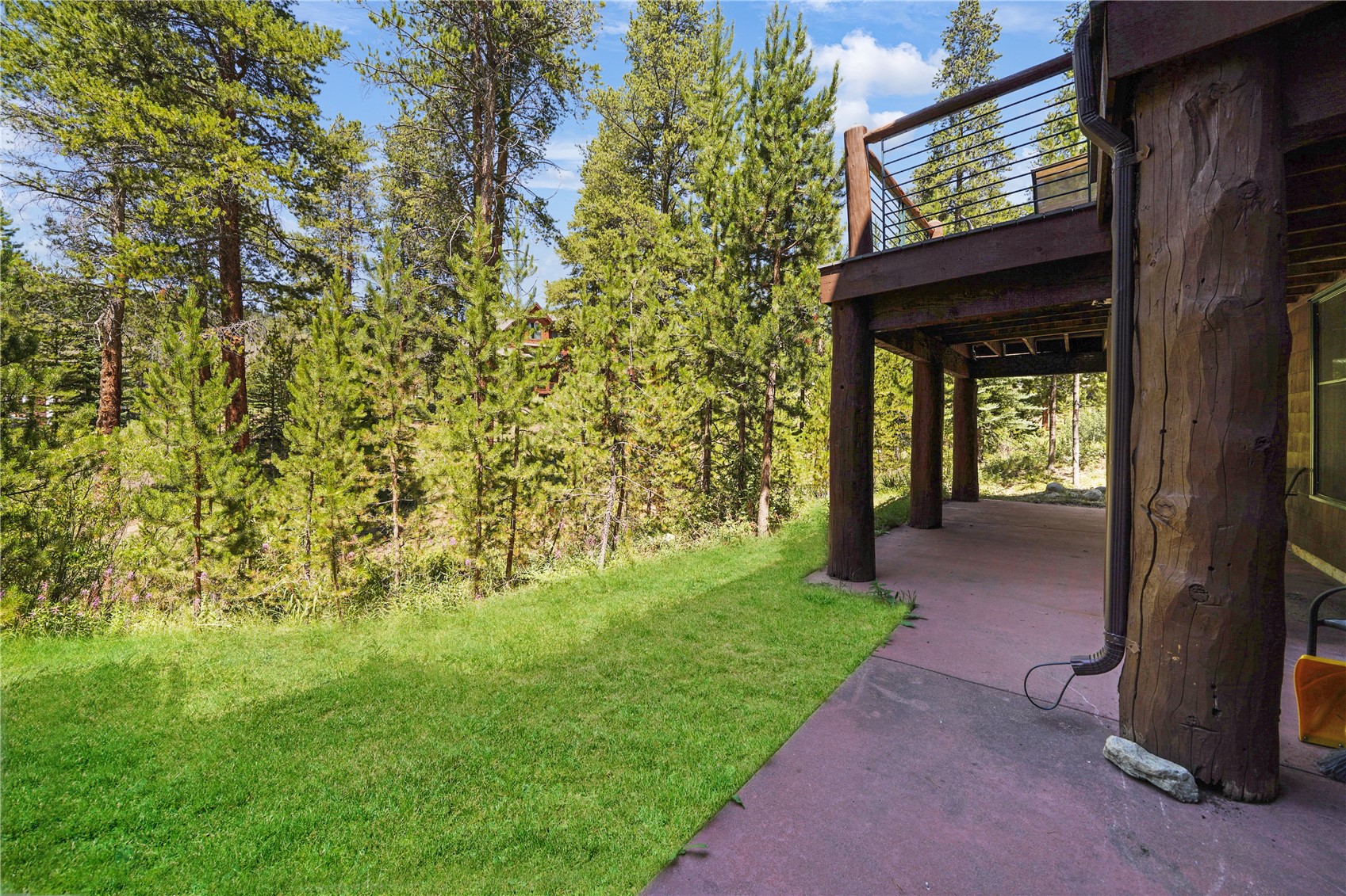 51 Starfire Lane, Unit 1983 Keystone, CO 80435 - Photo 28 of 40 Outdoor space outside bedroom #3