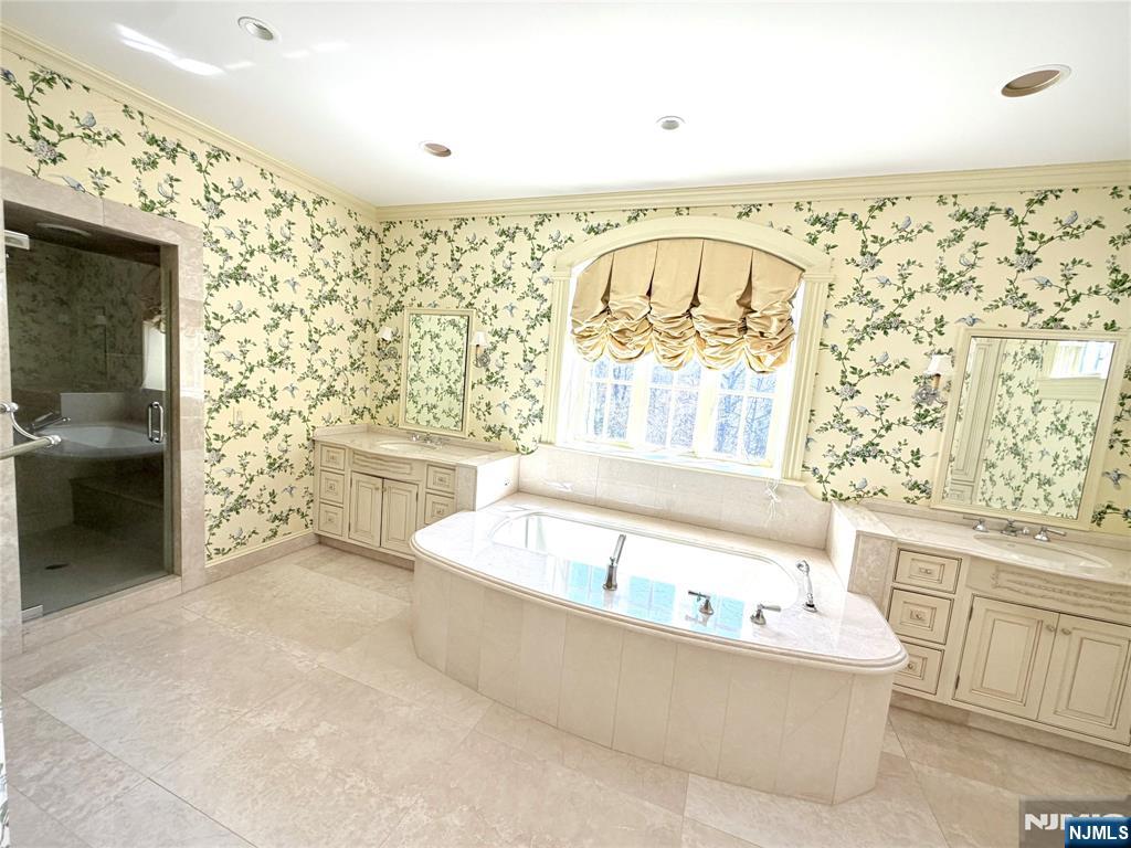 325 Wearimus Road Ho-Ho-Kus, NJ 07423 - Photo 14 of 26