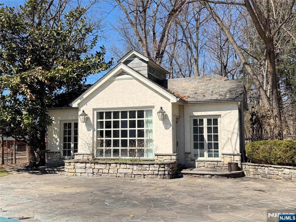 325 Wearimus Road Ho-Ho-Kus, NJ 07423 - Photo 23 of 26