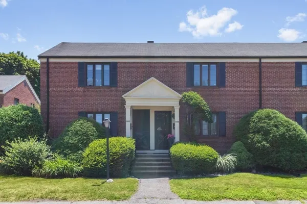 $619,900 | 958 Belmont Street, Unit 958, Watertown, MA 02472