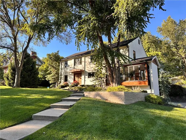 $1,195,000 | 810 West 57th Street, Kansas City, MO 64113