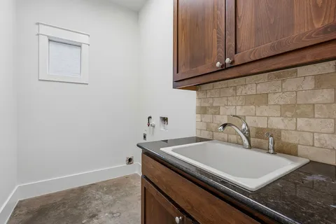 $999,990 | 11617 Leapwood Place, Austin, TX 78759