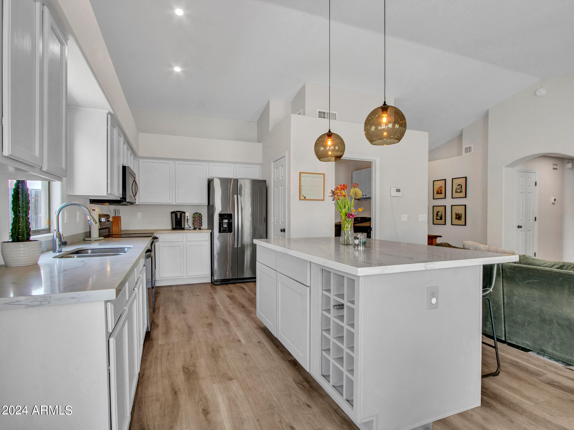 6408 West Briles Road Phoenix, AZ 85083 - Photo 15 of 59 04-Kitchen (4)