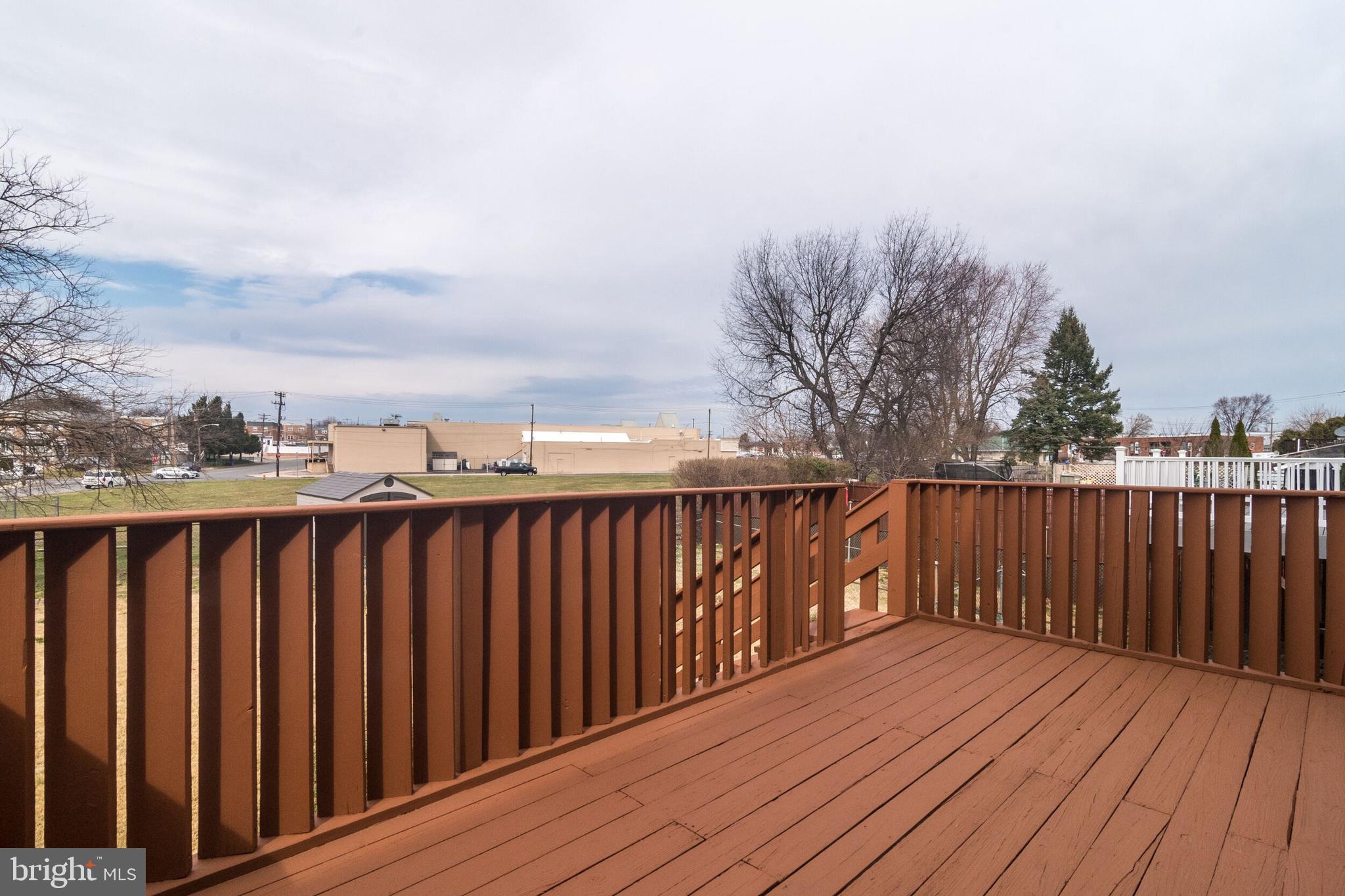 10224 West Keswick Road Philadelphia, PA 19114 - Photo 8 of 27 View of Open Space from Deck